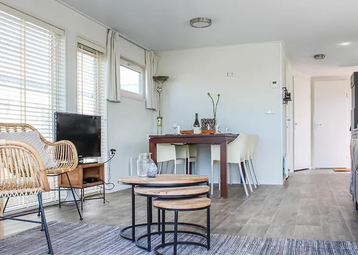 Lovely Ship In With Kitchen Aalsmeer