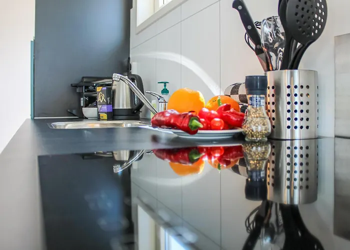 Lovely Ship In With Kitchen 4*